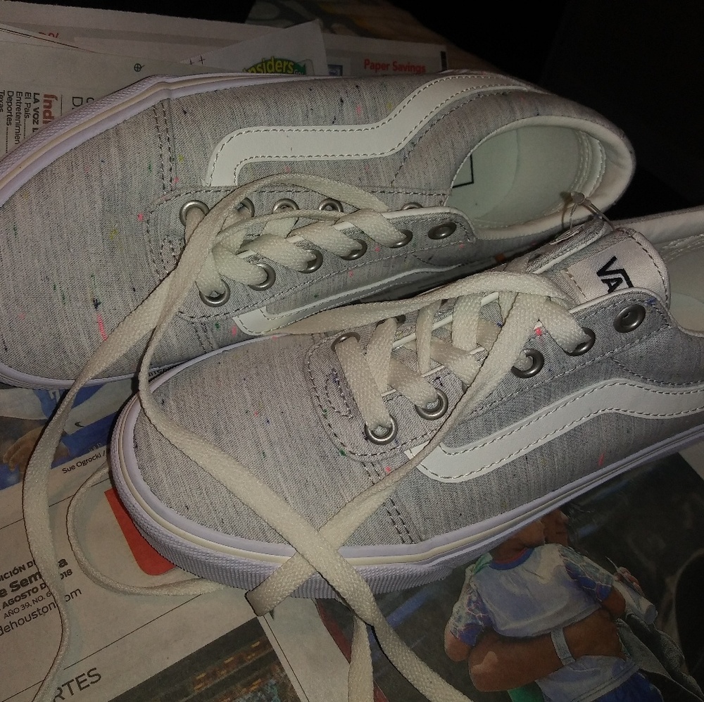 Brand New Women Vans